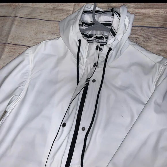 White Jacket - Picture 2 of 4